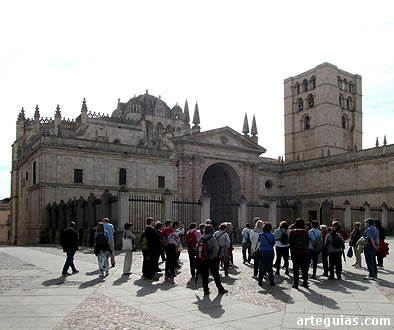 La primera visita vespertina fue para la catedral