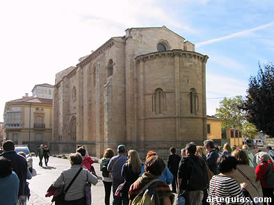 Espectacular arquitectura exterior de Santa Mar&iacute;a Magdalena 