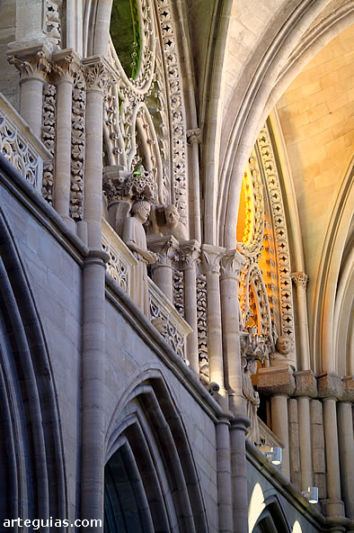 Impresionante aspecto del triforio de la Catedral de Cuenca
