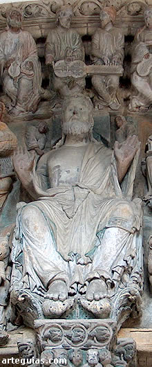 Cristo que preside el t&iacute;mpano del P&oacute;rtico de la Gloria