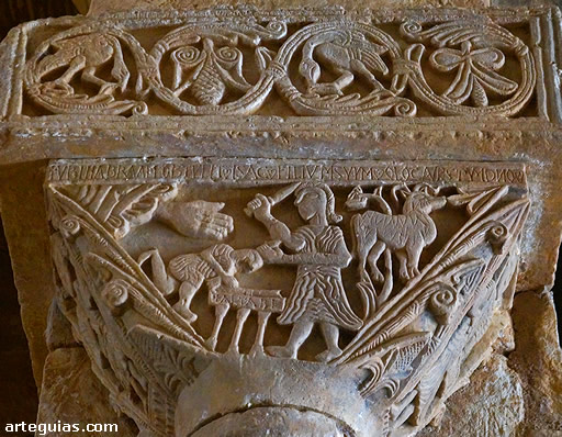 Capitel visigodo de San Pedro de la Nave que representa el Sacrificio de Isaac