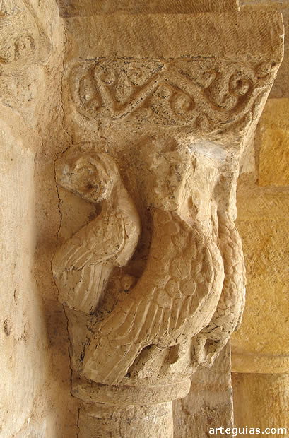 Capitel de aves
