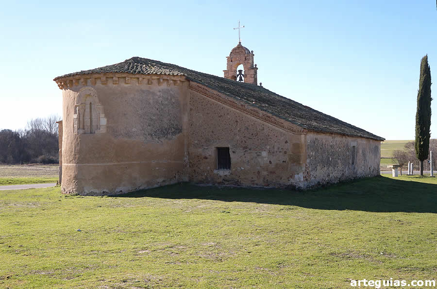 La ermita de Villoslada desde el nordeste