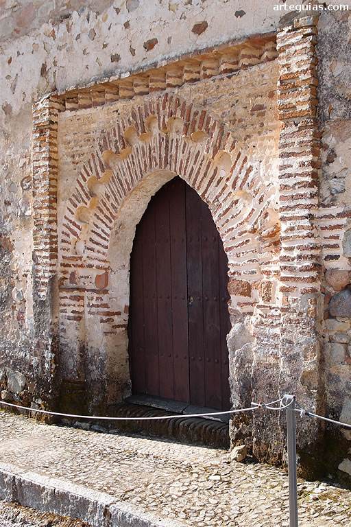 Puerta del costado norte