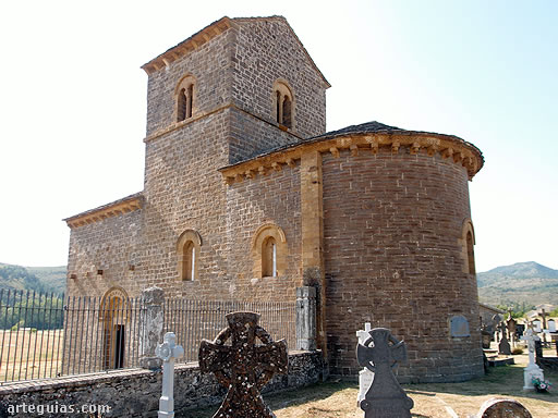 Ermita de Santa Mar&iacute;a del Campo, en Navascu&eacute;s, Navarra 