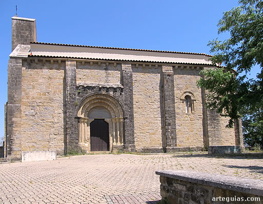 Costado meridional de la Ermita de la Virgen del Camino de Badost&aacute;in, Navarra