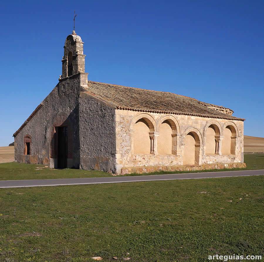 La ermita desde el suroeste