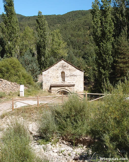 San Adrián de Sásabe se encuentra hundida frente a los terrenos circundantes
