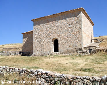 Ermita de San Baudelio vista desde el norte