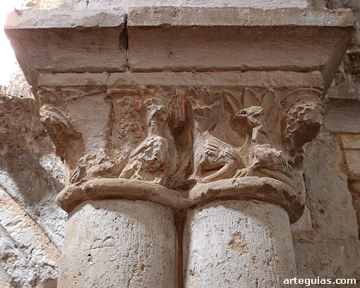 Capiteles del arco triunfal