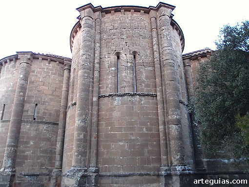 Iglesia de Santiago de Agüero: cabecera