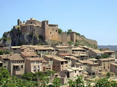 Castillo-colegiata de Alqu&eacute;zar