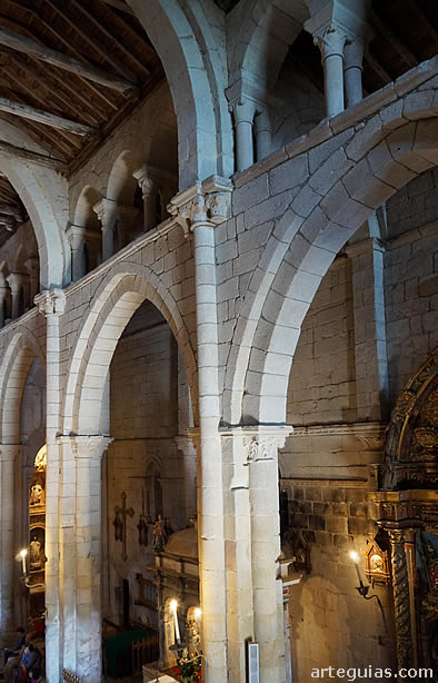 Iglesia de Santa Marina de Aguas Santas; imponente alzado interior de la nave central, visto desde el coro