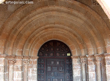 Puerta de la iglesia de Andaluz