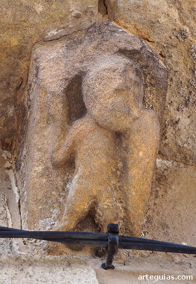 Canecillo del &aacute;bside