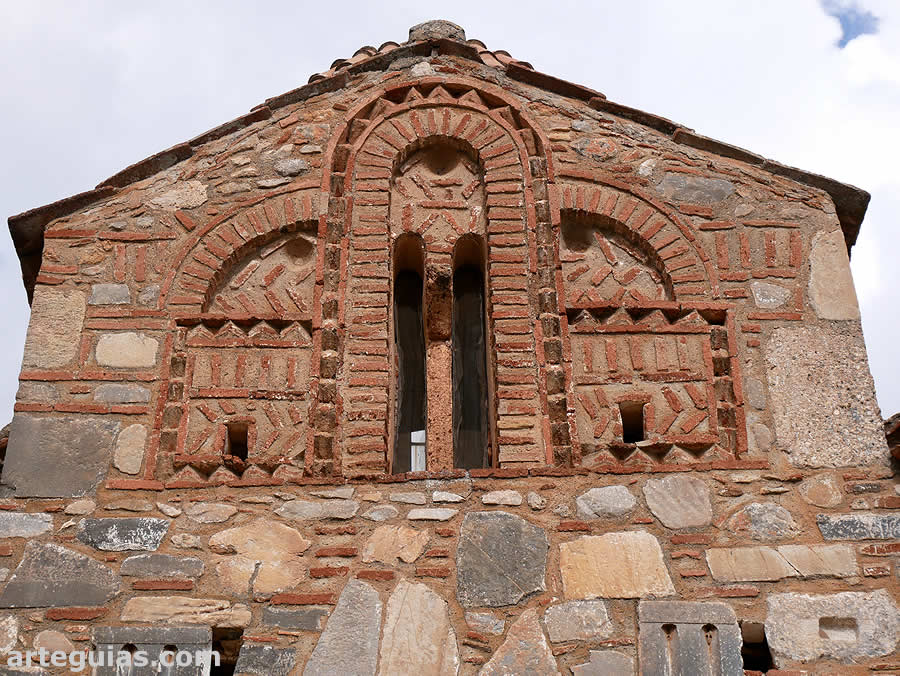 Hastial del brazo sur