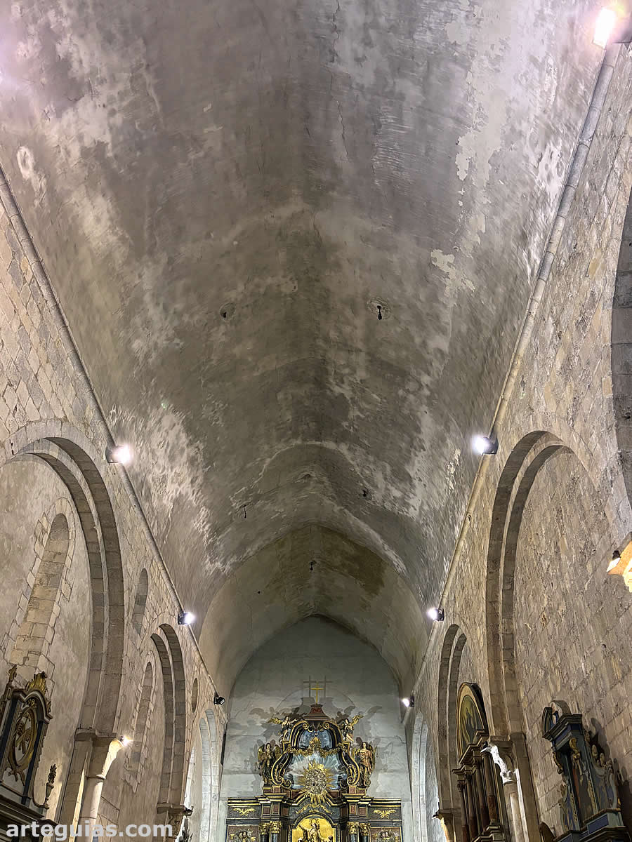 Interior de la Iglesia d'Espira-de-l'Agly