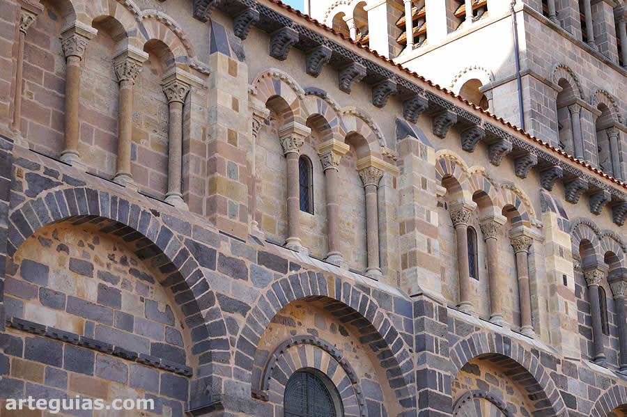 Arquerías laterales