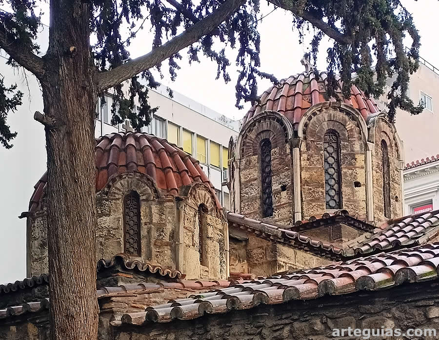 Los dos cimborrios de la iglesia