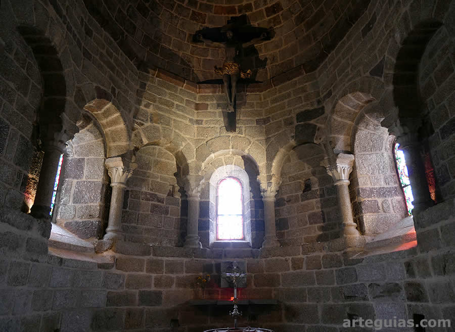 Arquer&iacute;a del &aacute;bside central