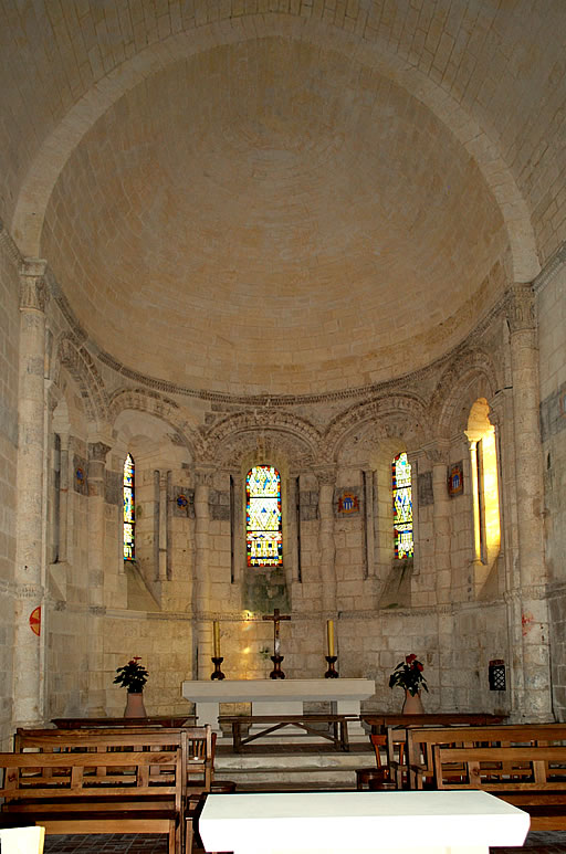 Iglesia de Notre Dame de Rioux: interior de la cabecera