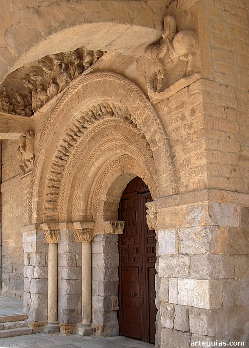 Iglesia de Santa María del Camino, Carrión de los Condes: portada sur