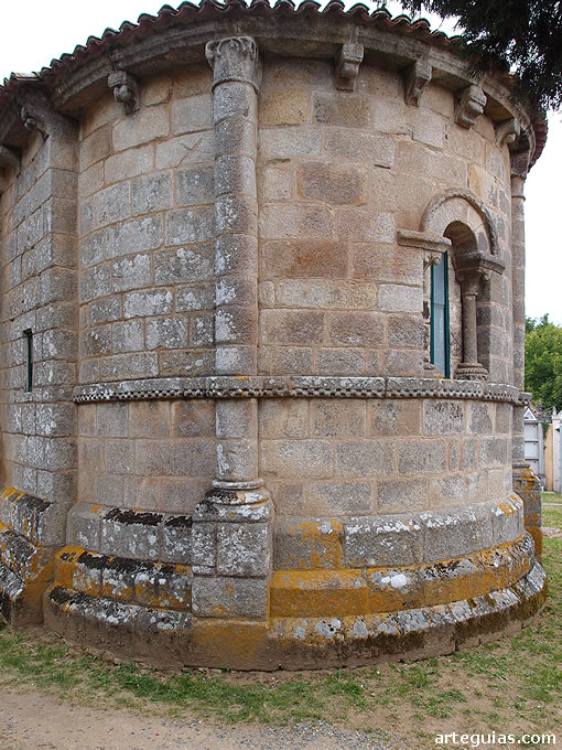 &auml;bside de Santa Mar&iacute;a de Melide