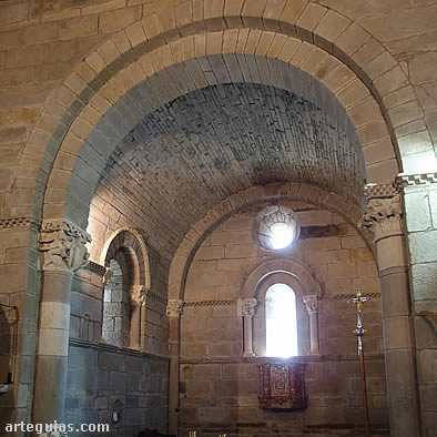 Interior de la cabecera