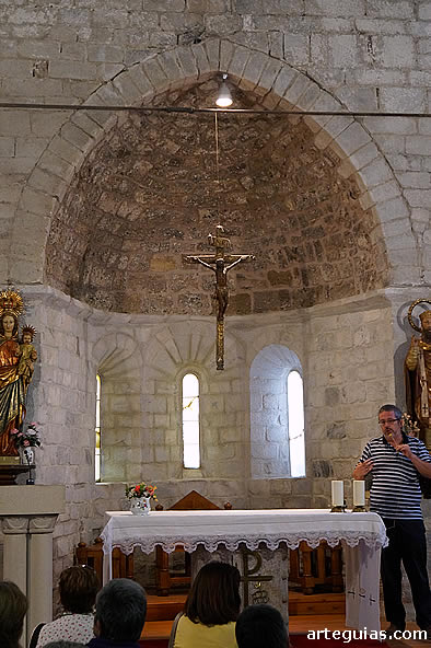 Interior de Sant Esteve de Betren: