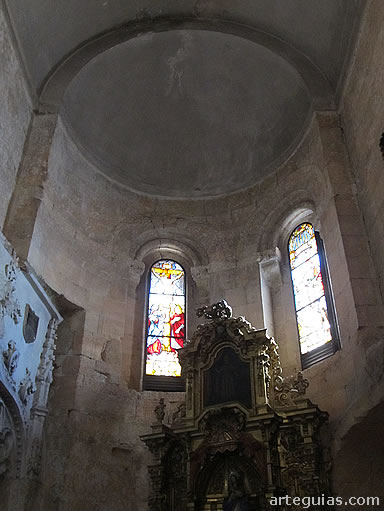 Interior del &aacute;bside de la Ep&iacute;stola