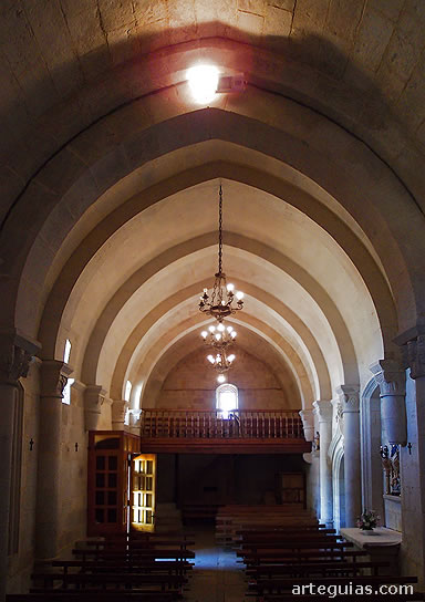 Vista de la nave desde la cabecera