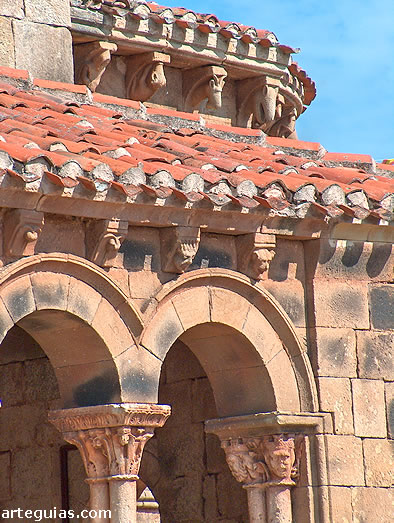 Detalles de esta iglesia