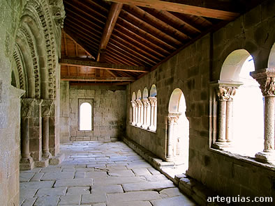 Jaramillo de la Fuente: interior de la galer&iacute;a