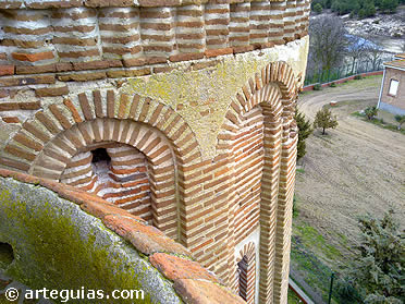 Vista desde la "terreza"  de La Lugareja, Ar&eacute;valo