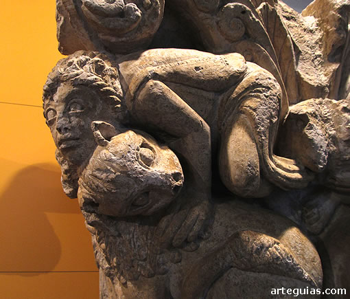Capitel originario de San Martín de Frómista en el Museo de Palencia