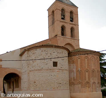 Iglesia de San Esteban de Nieva, desde el sureste