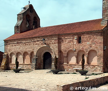 Galer&iacute;a rom&aacute;nica de la iglesia de Romanillo de Atienza