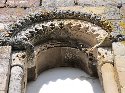 Ventanal de la fachada occidental