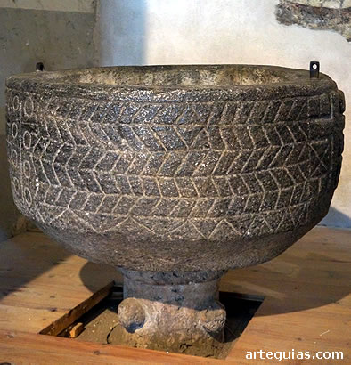 Pila baistismal medieval