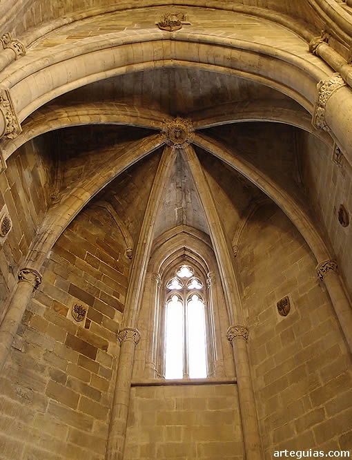 Ábside lateral