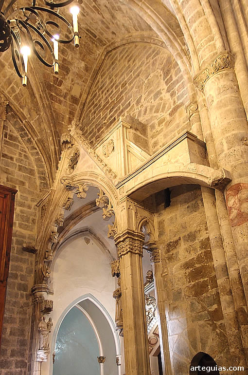 La iglesia arciprestal de Santa María la Mayor de Morella es una doberbia construcción gótica