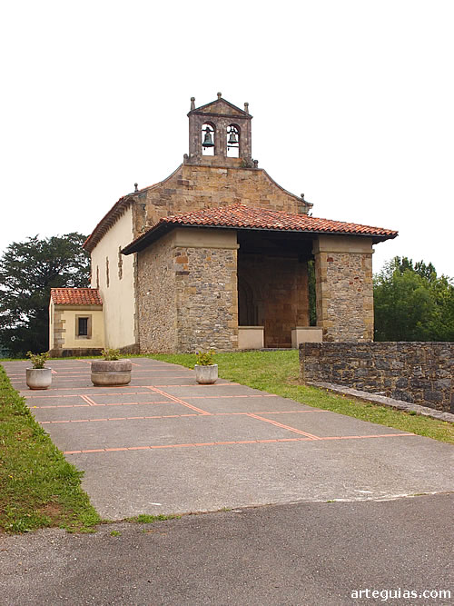 Iglesia de Santa María de Narzana,: fachada oeste