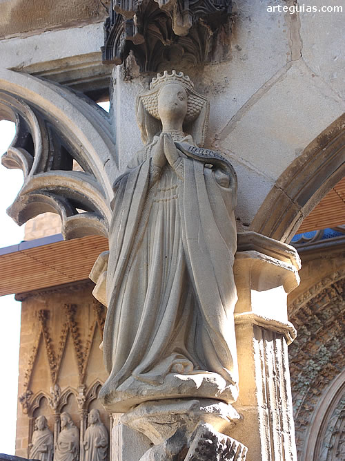 Estatua de la reina
