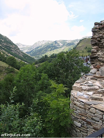 Vistas del Valle de Arán desde Salardú