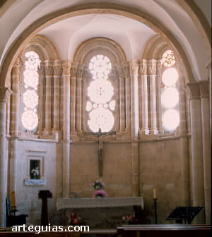 Interior del &aacute;bside principal. Albendiego