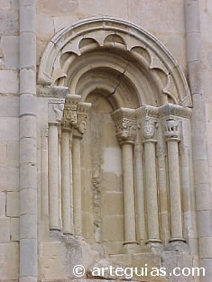 Ventanal de la iglesia de Argando&ntilde;a, &Aacute;lava