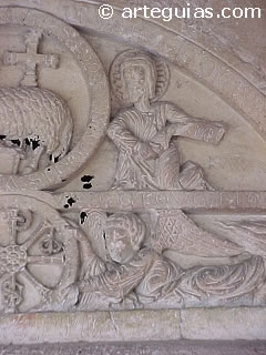 Fragmentos de la puerta. Armentia