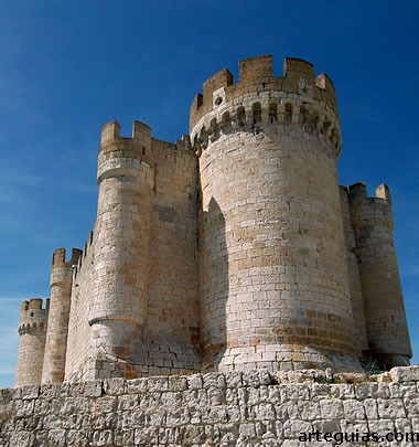 Torre del Castillo de Pe&ntilde;afiel