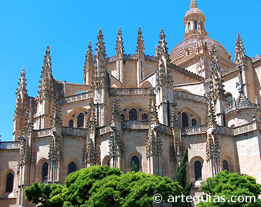 La "Dama de las Catedrales" Segovia