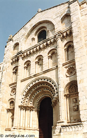 Puerta del Obispo de la Catedral de Zamora